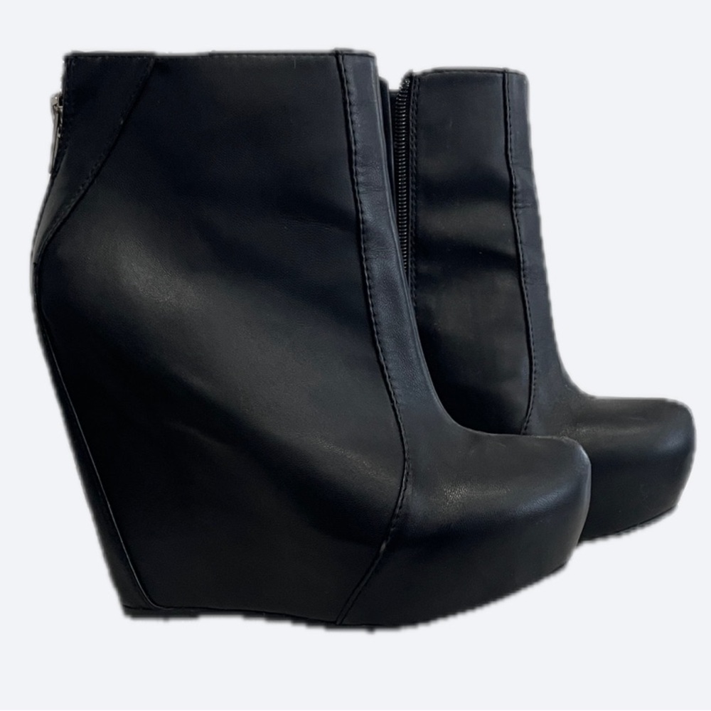 Black Wedge Ankle Boots with Rear Zip - Women - Size 7.5 - Picture 4 of 16